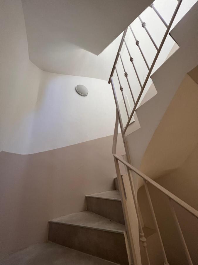 Amazing New Property In The Heart Of The Old Town Of Antibes Exterior photo