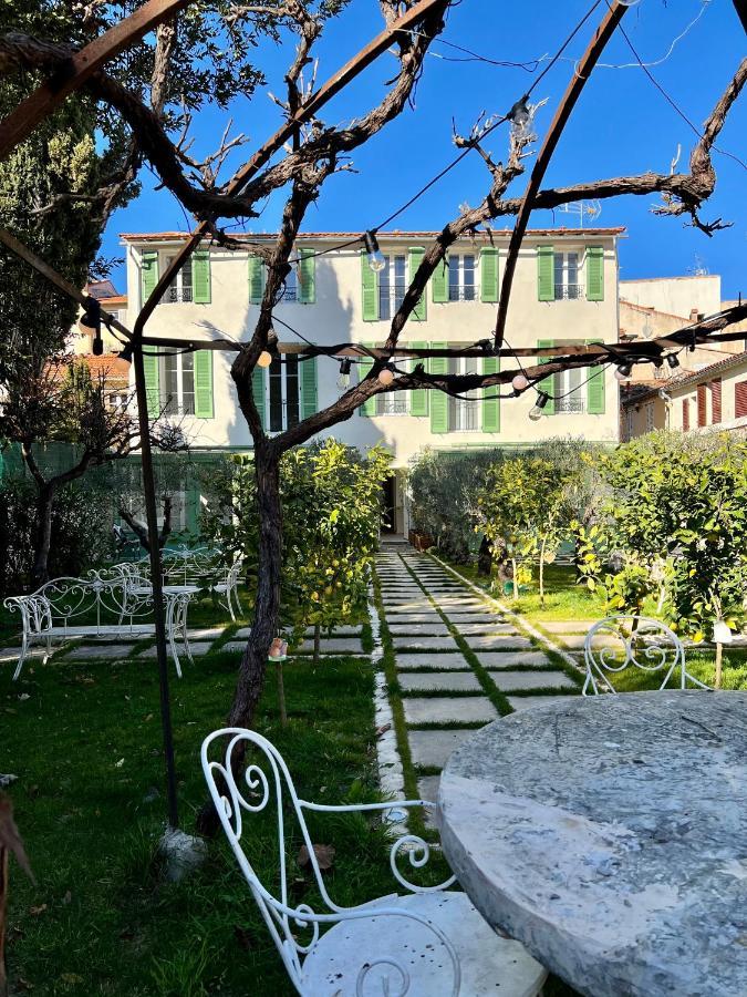 Amazing New Property In The Heart Of The Old Town Of Antibes Exterior photo