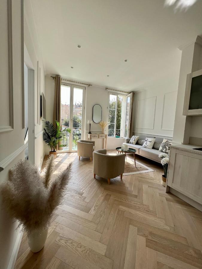 Amazing New Property In The Heart Of The Old Town Of Antibes Exterior photo
