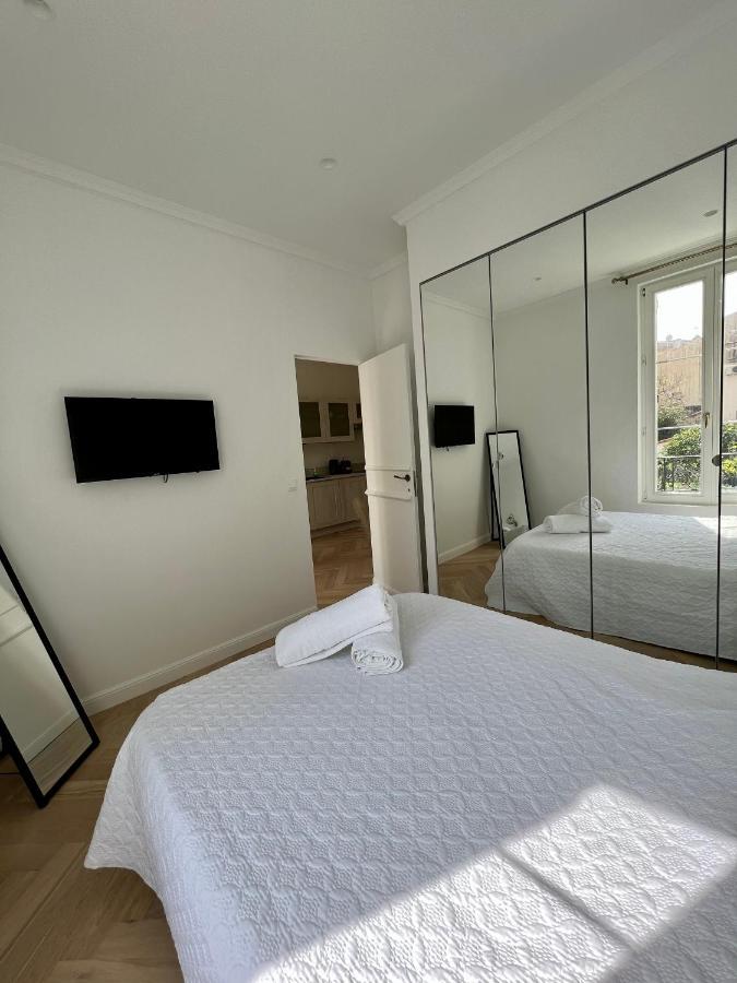 Amazing New Property In The Heart Of The Old Town Of Antibes Exterior photo