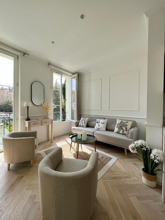 Amazing New Property In The Heart Of The Old Town Of Antibes Exterior photo